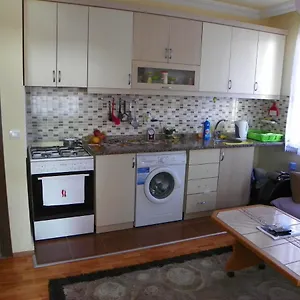 Апартаменты 4 Persons Flat House - Cheap Homestay Sleeping Place 
